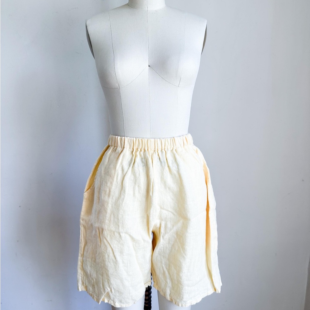Vintage 1990s FLAX Butter Yellow Linen Shorts / S